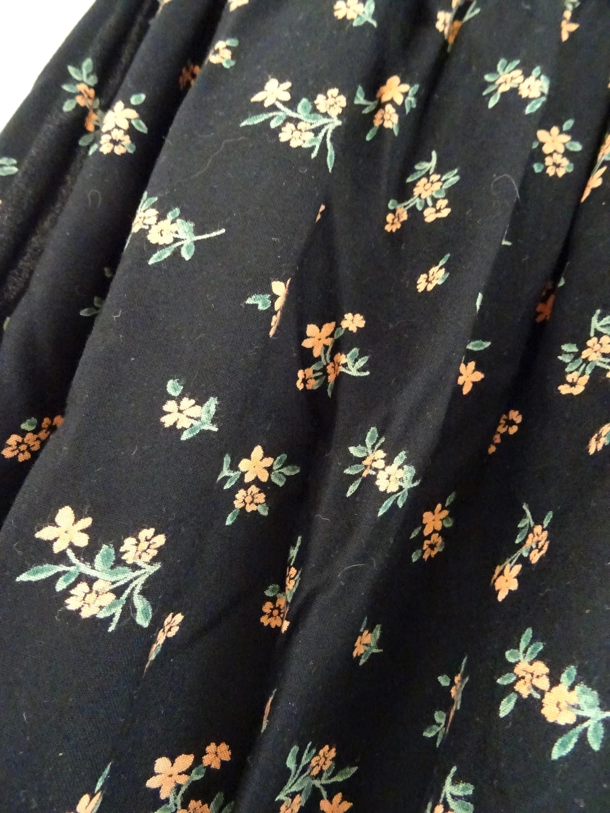 Jennyfer black floral jumpsuit size S – photo 2